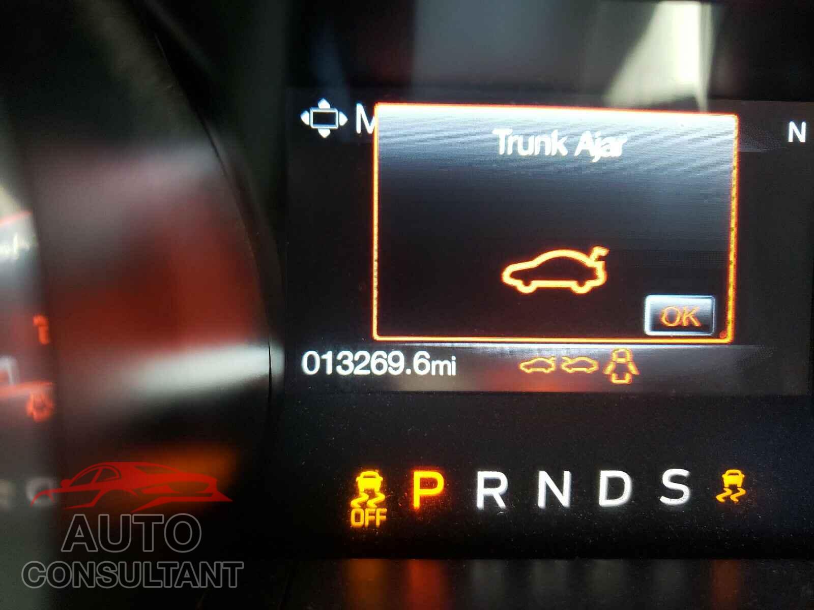 FORD MUSTANG 2019 - 1FA6P8TH7K5194592