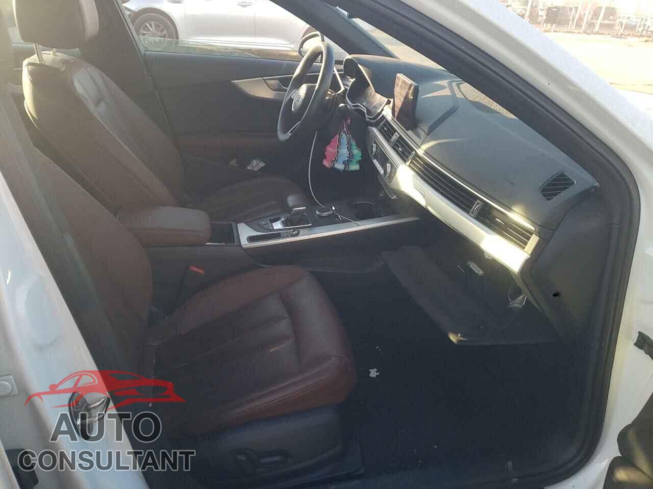 AUDI A4 2017 - WAUANAF44HN027896