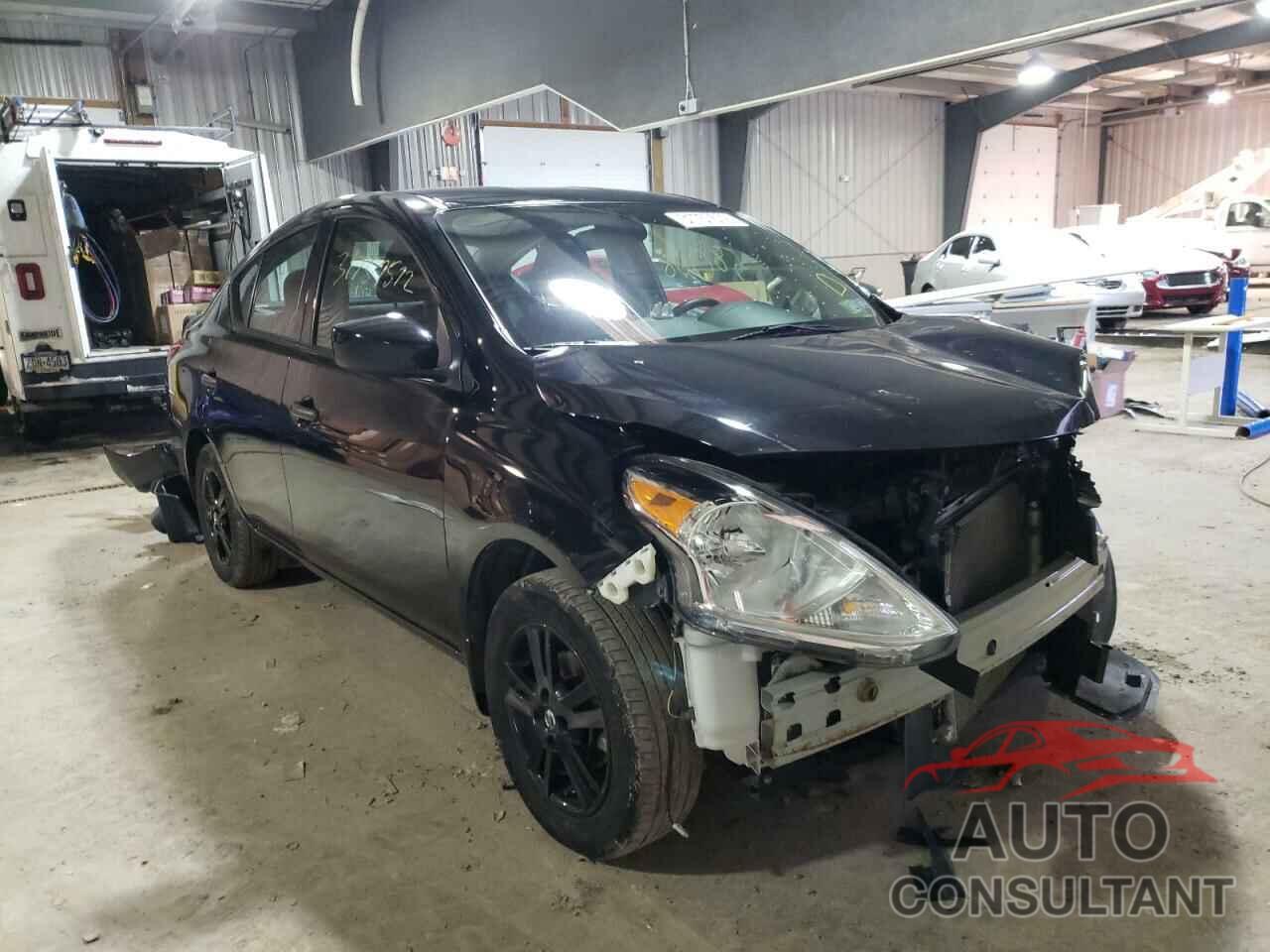 NISSAN VERSA 2018 - 3N1CN7AP0JL888453