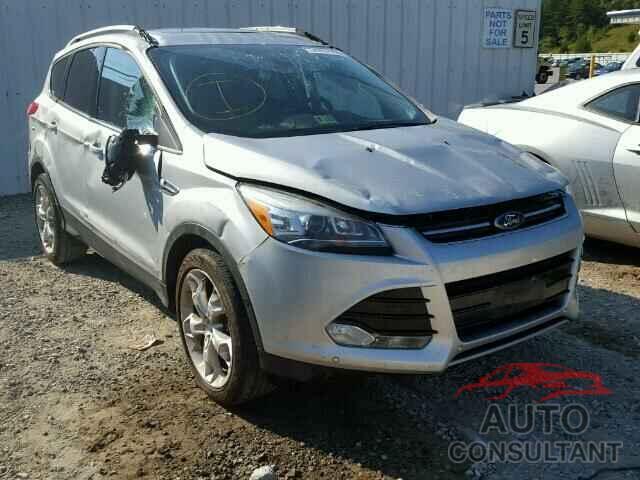FORD ESCAPE 2015 - 1FMCU9J95FUA49548