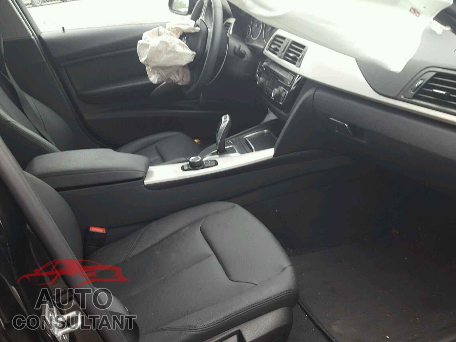 BMW 3 SERIES 2016 - WBA8E1G50GNU11954