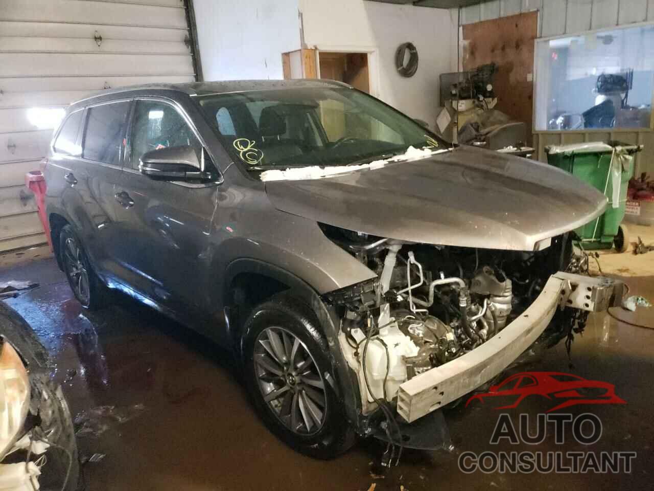 TOYOTA HIGHLANDER 2017 - 5TDJZRFH8HS510181