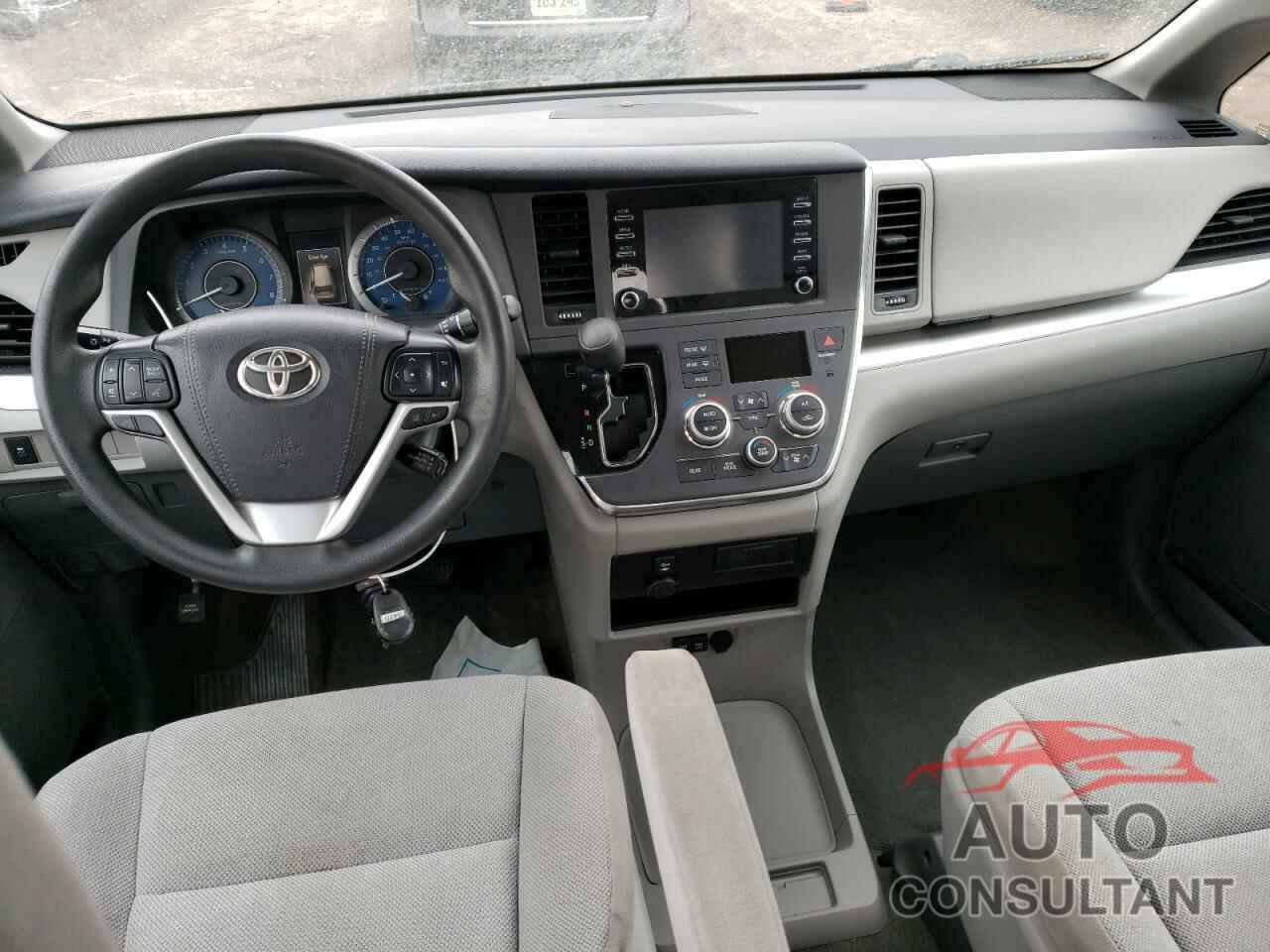 TOYOTA SIENNA 2018 - 5TDZZ3DC4JS929965