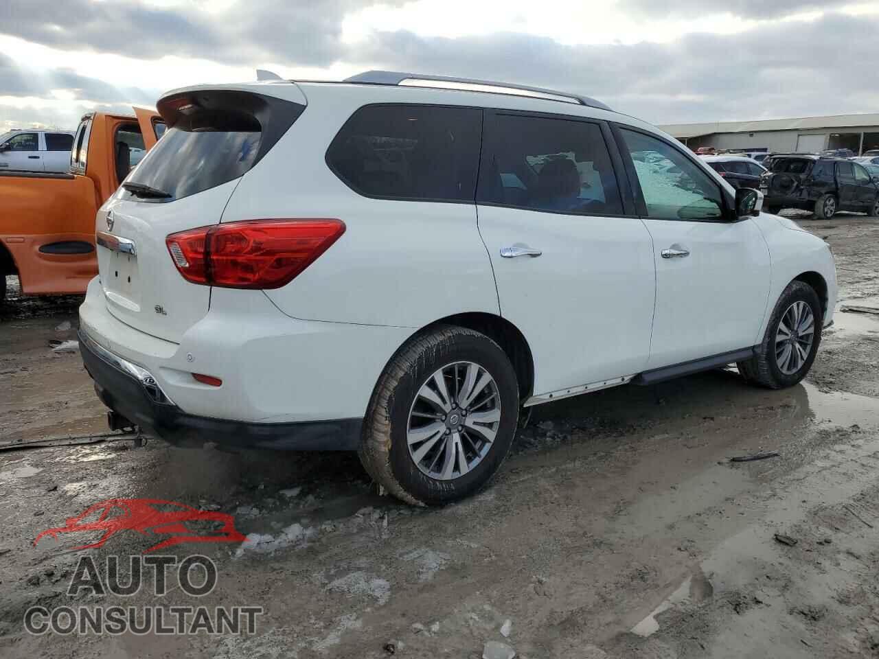 NISSAN PATHFINDER 2019 - 5N1DR2MN6KC625234