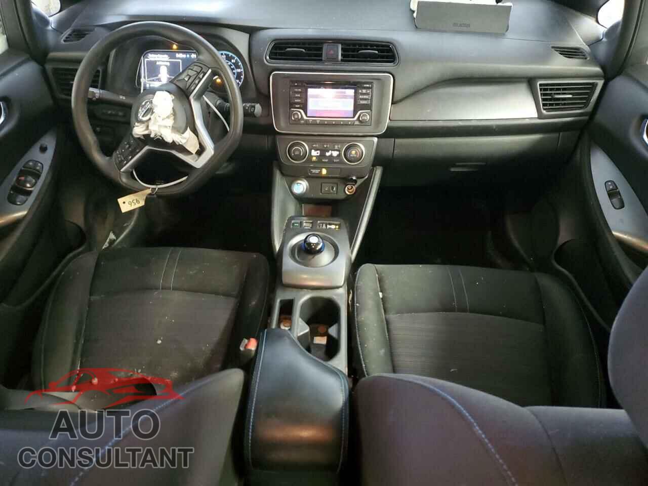 NISSAN LEAF 2018 - 1N4AZ1CP3JC303367