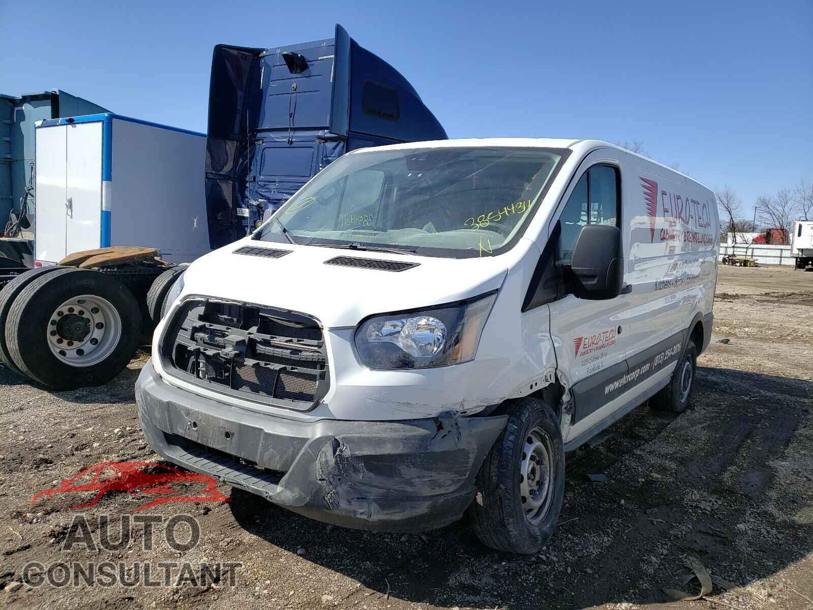 FORD TRANSIT CO 2017 - 1FTYR1ZM3HKB15065
