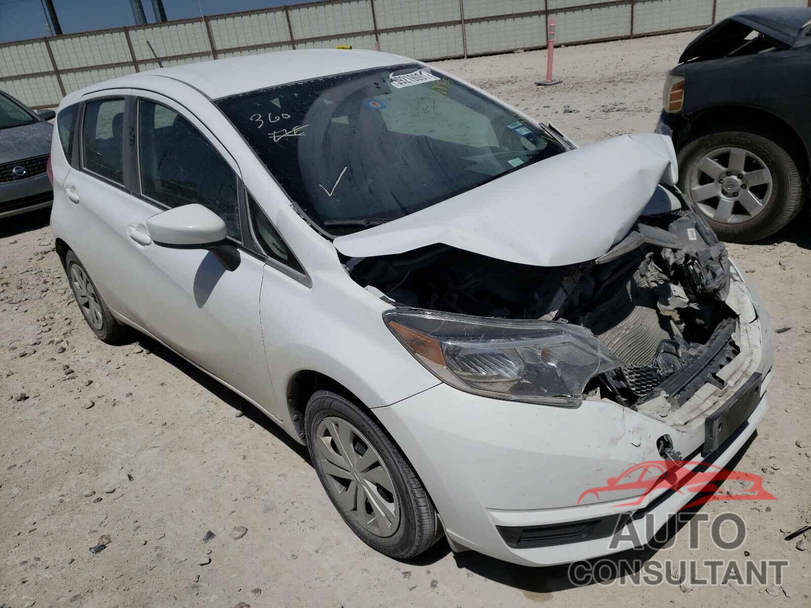 NISSAN VERSA 2018 - 3N1CE2CPXJL368065