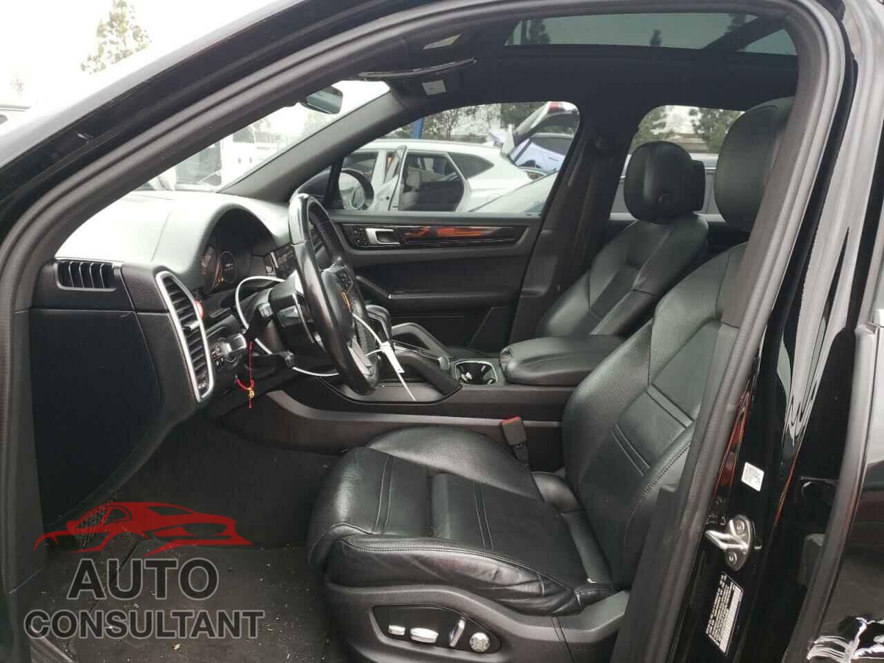 PORSCHE CAYENNE 2019 - WP1AA2AY4KDA03608
