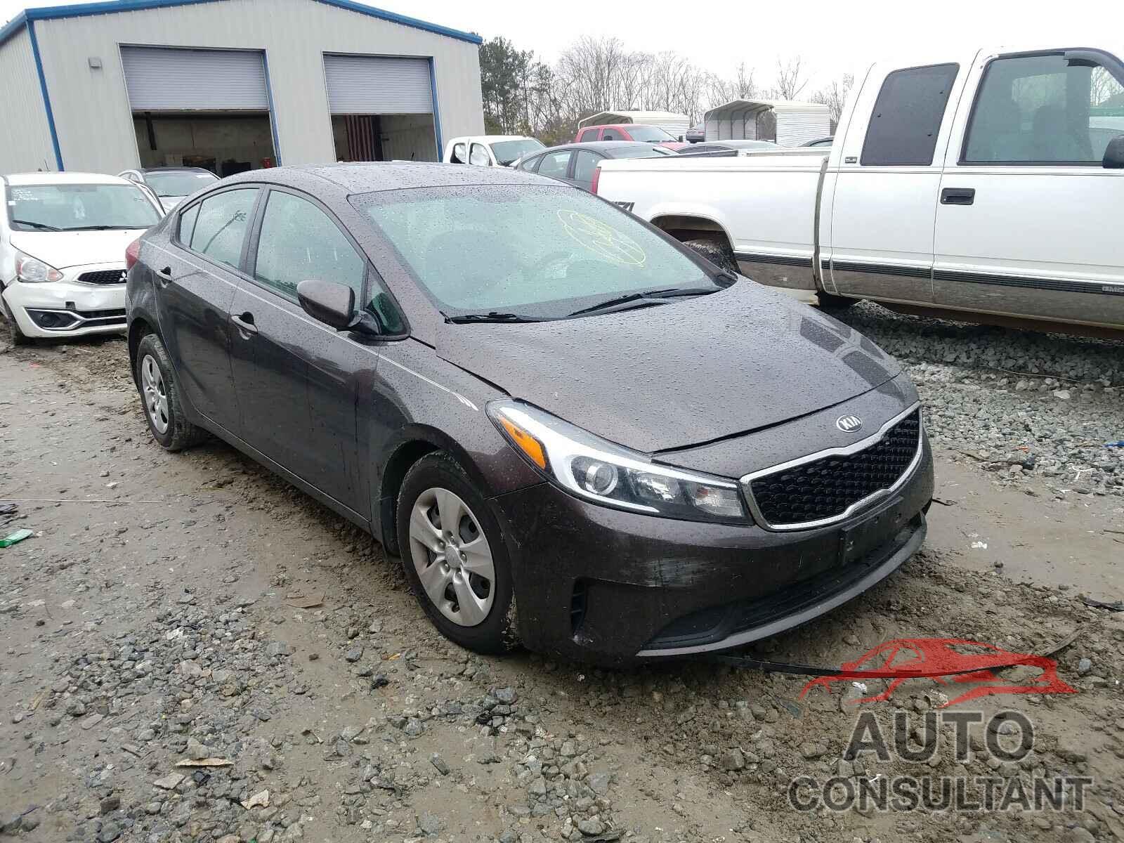 KIA FORTE 2018 - 3KPFK4A79JE218681