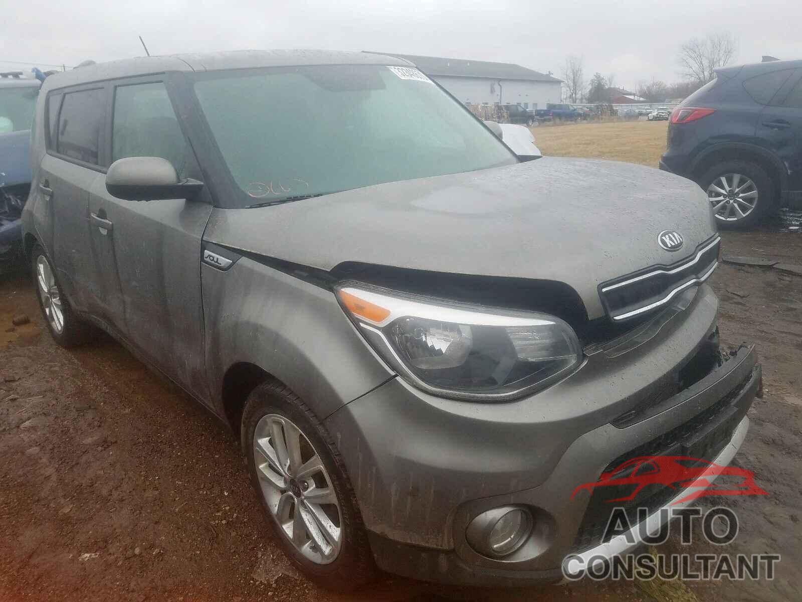 KIA SOUL 2018 - 5TFRX5GN1KX159282