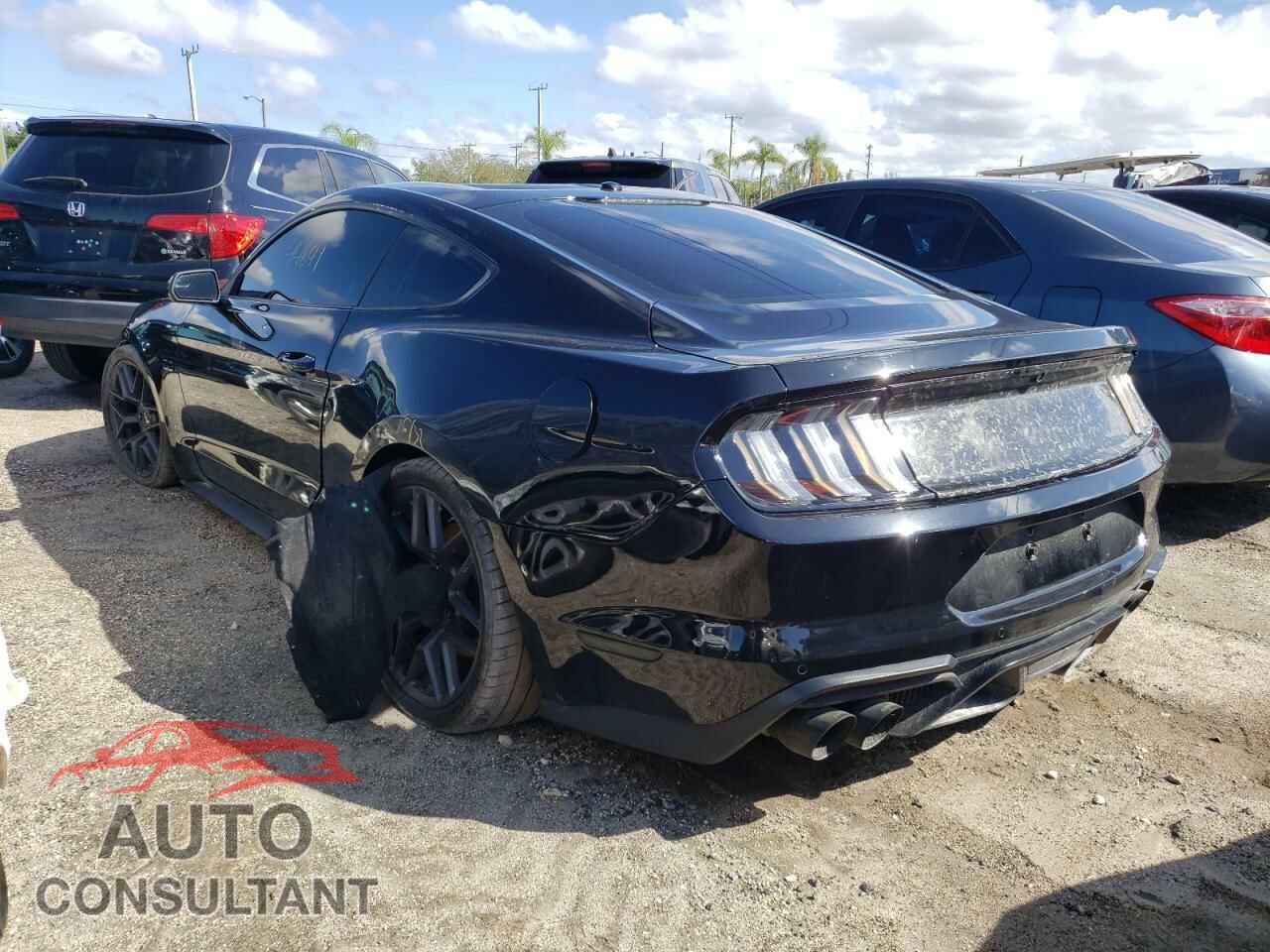 FORD MUSTANG 2018 - 1FA6P8CF6J5116575