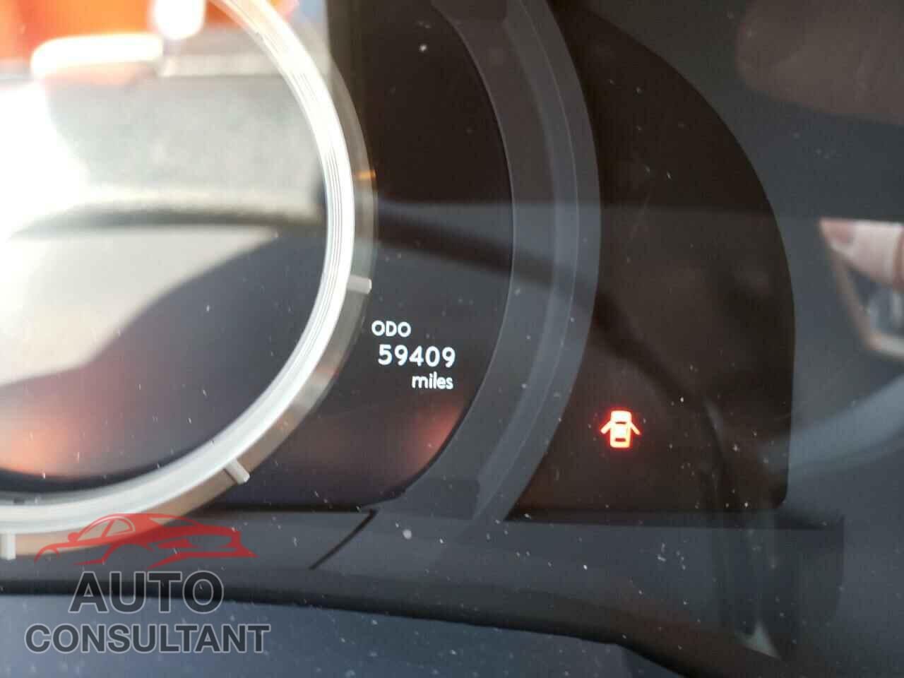 LEXUS IS 2016 - JTHBA1D2XG5032876