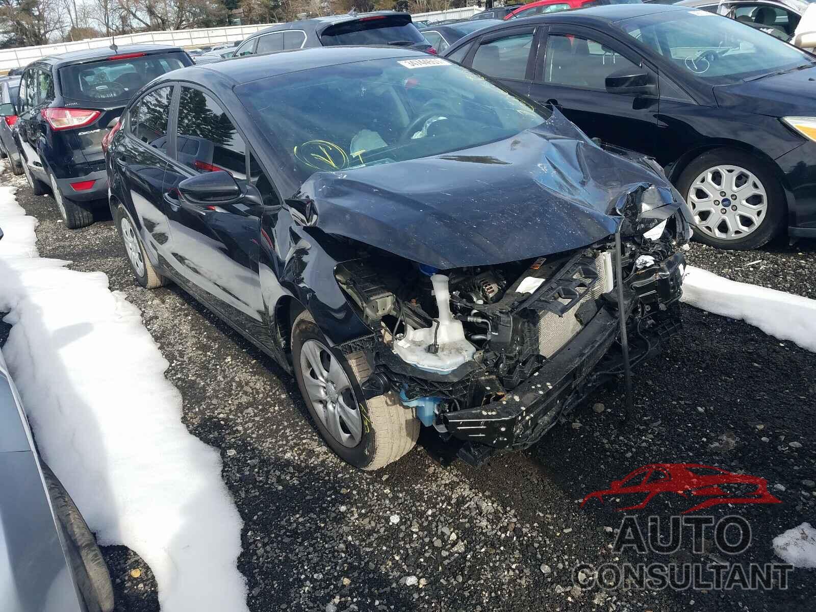KIA FORTE 2018 - 3KPFL4A77JE181627