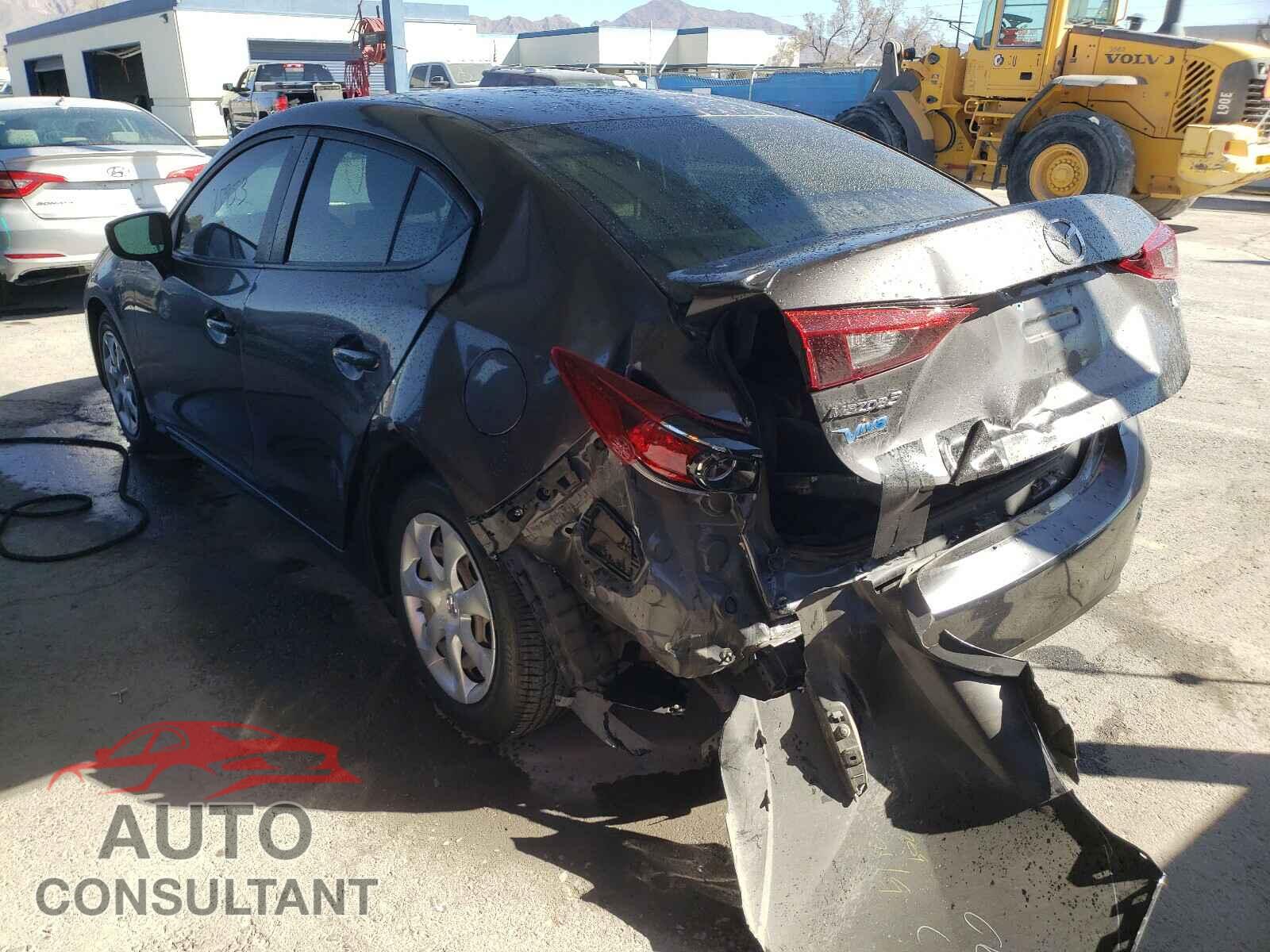 MAZDA 3 2018 - 3MZBN1U71JM166899