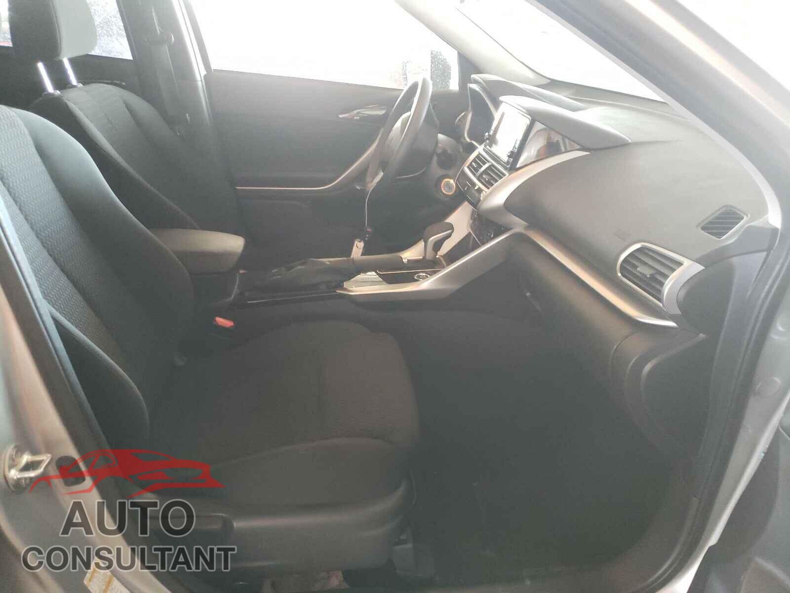 MITSUBISHI ECLIPSE 2020 - JA4AT3AA9LZ022190