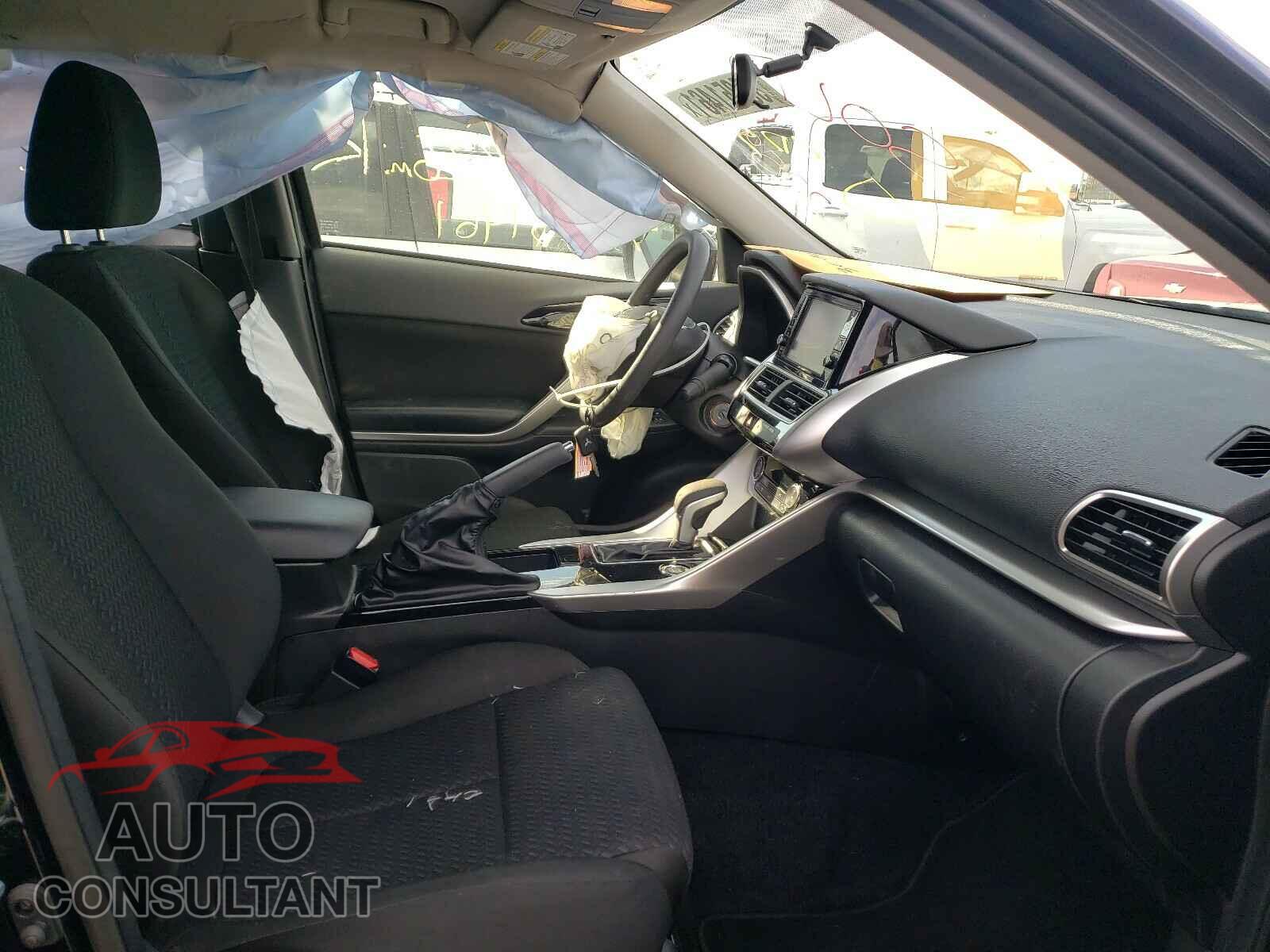 MITSUBISHI ECLIPSE 2019 - JA4AT3AA3KZ045883