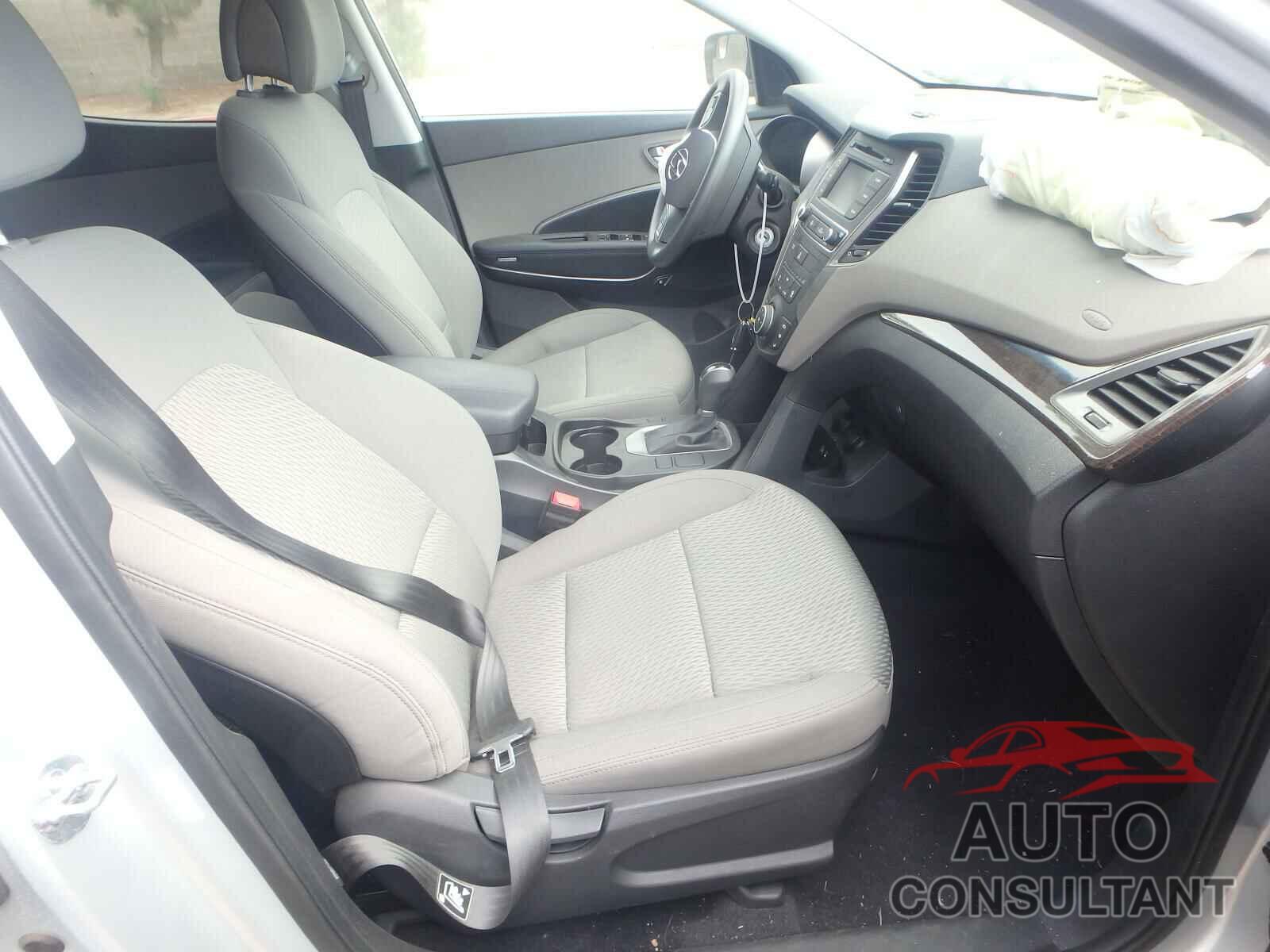 HYUNDAI SANTA FE 2017 - 5XYZTDLB5HG468928