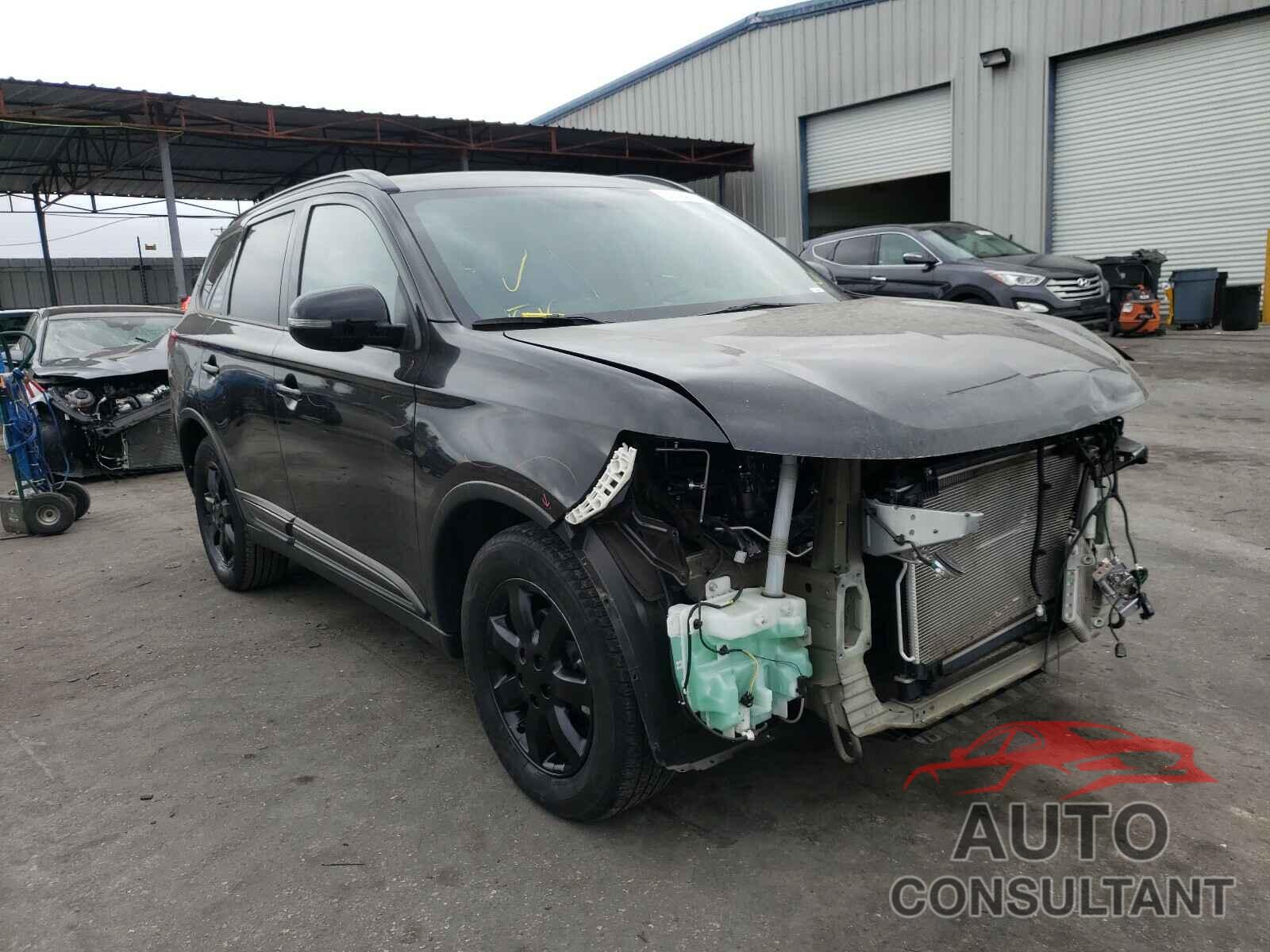 MITSUBISHI OUTLANDER 2019 - JA4AD3A32KZ025381