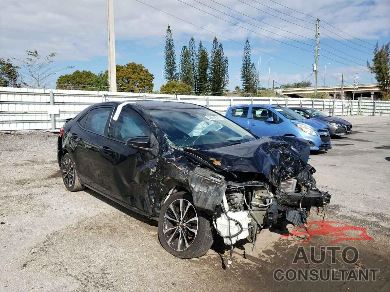 TOYOTA COROLLA 2017 - 5YFBURHE5HP618675