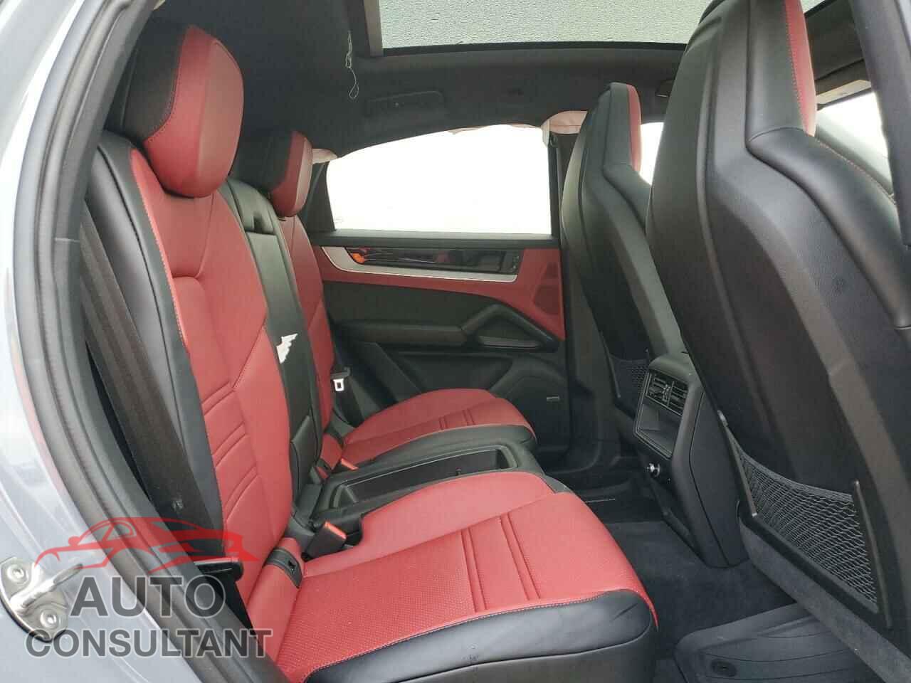 PORSCHE CAYENNE 2024 - WP1BA2AY6RDA50959