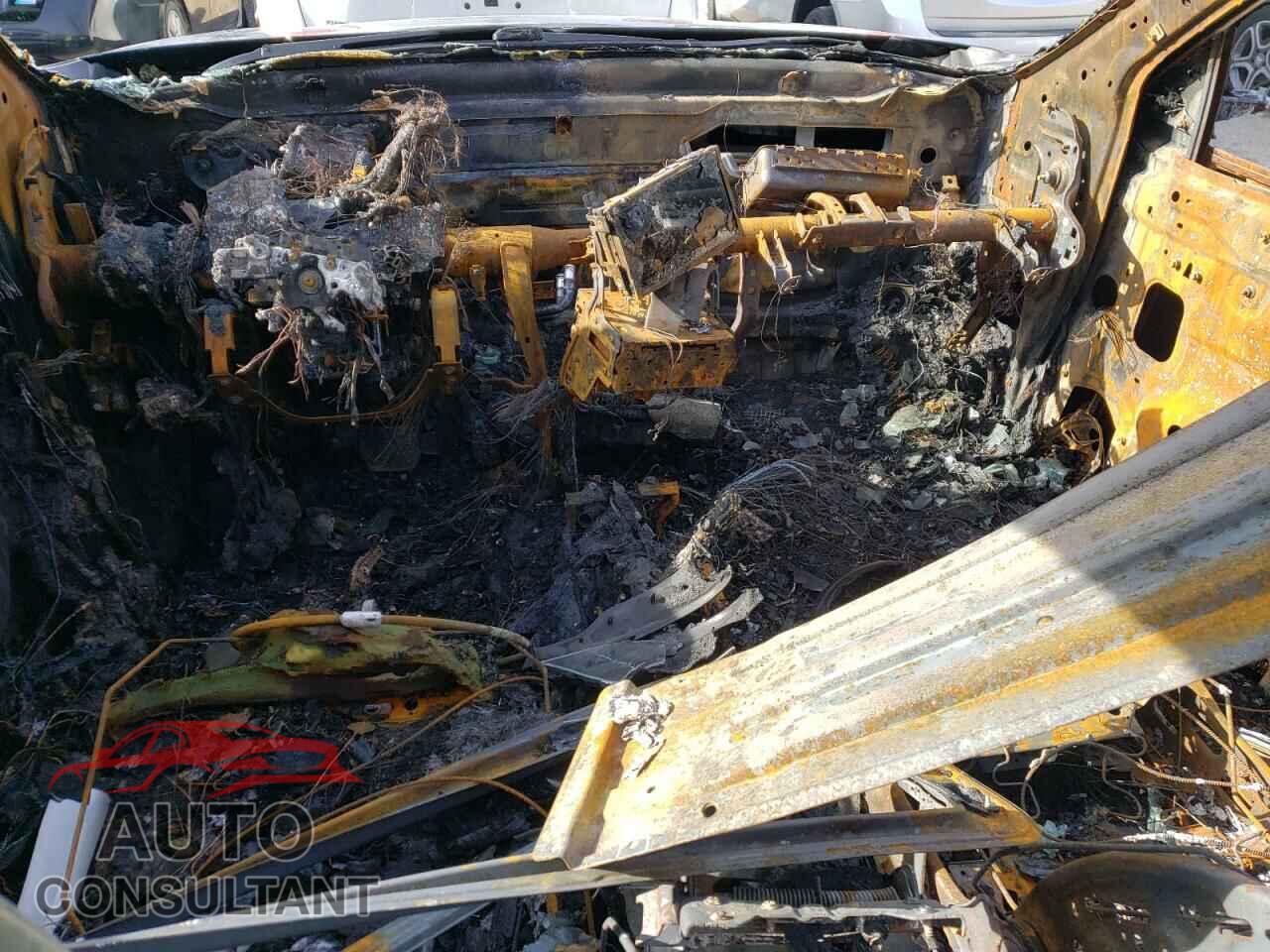 NISSAN PATHFINDER 2017 - 5N1DR2MMXHC686327