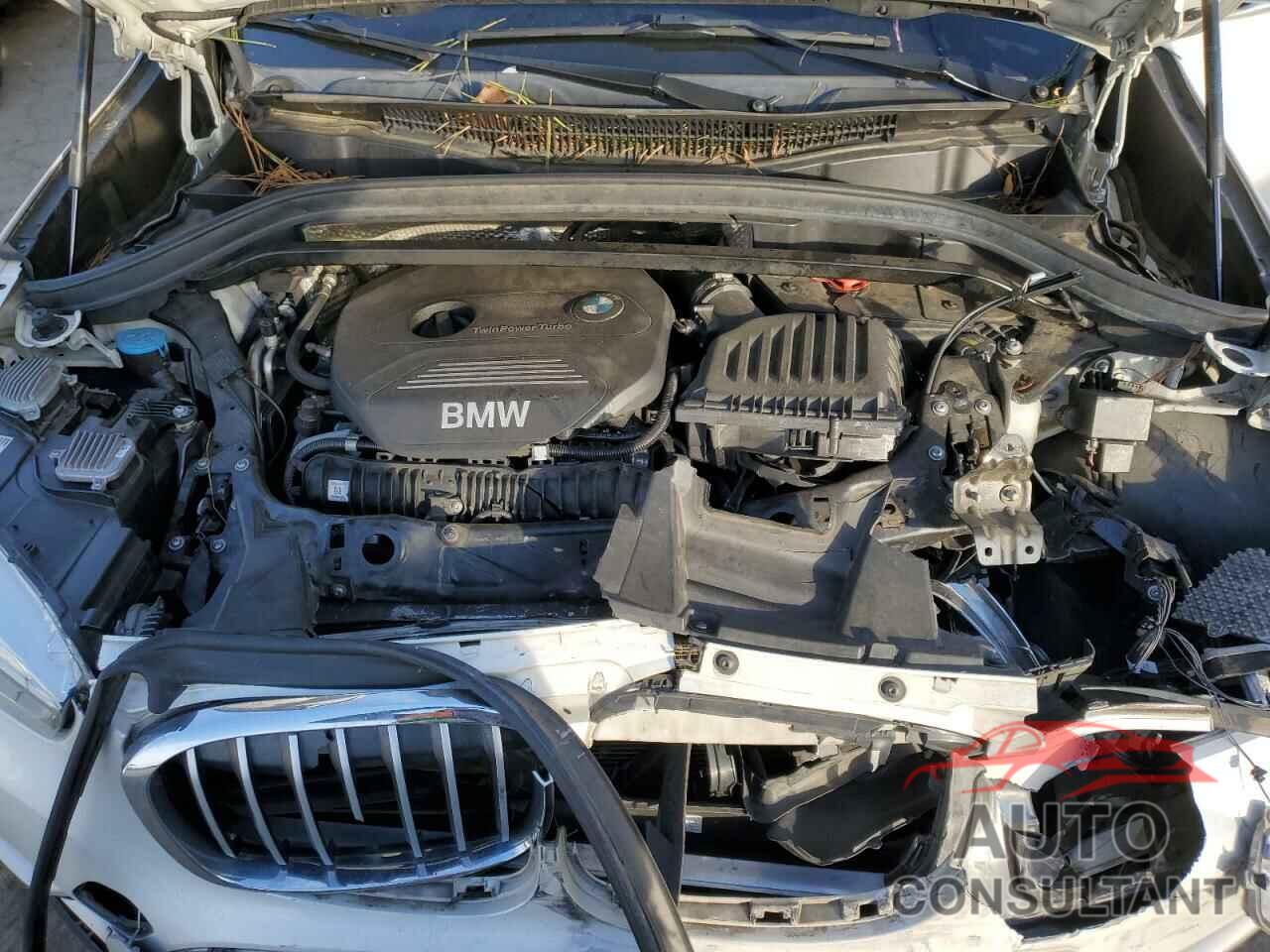 BMW X1 2016 - WBXHT3C30GP889517