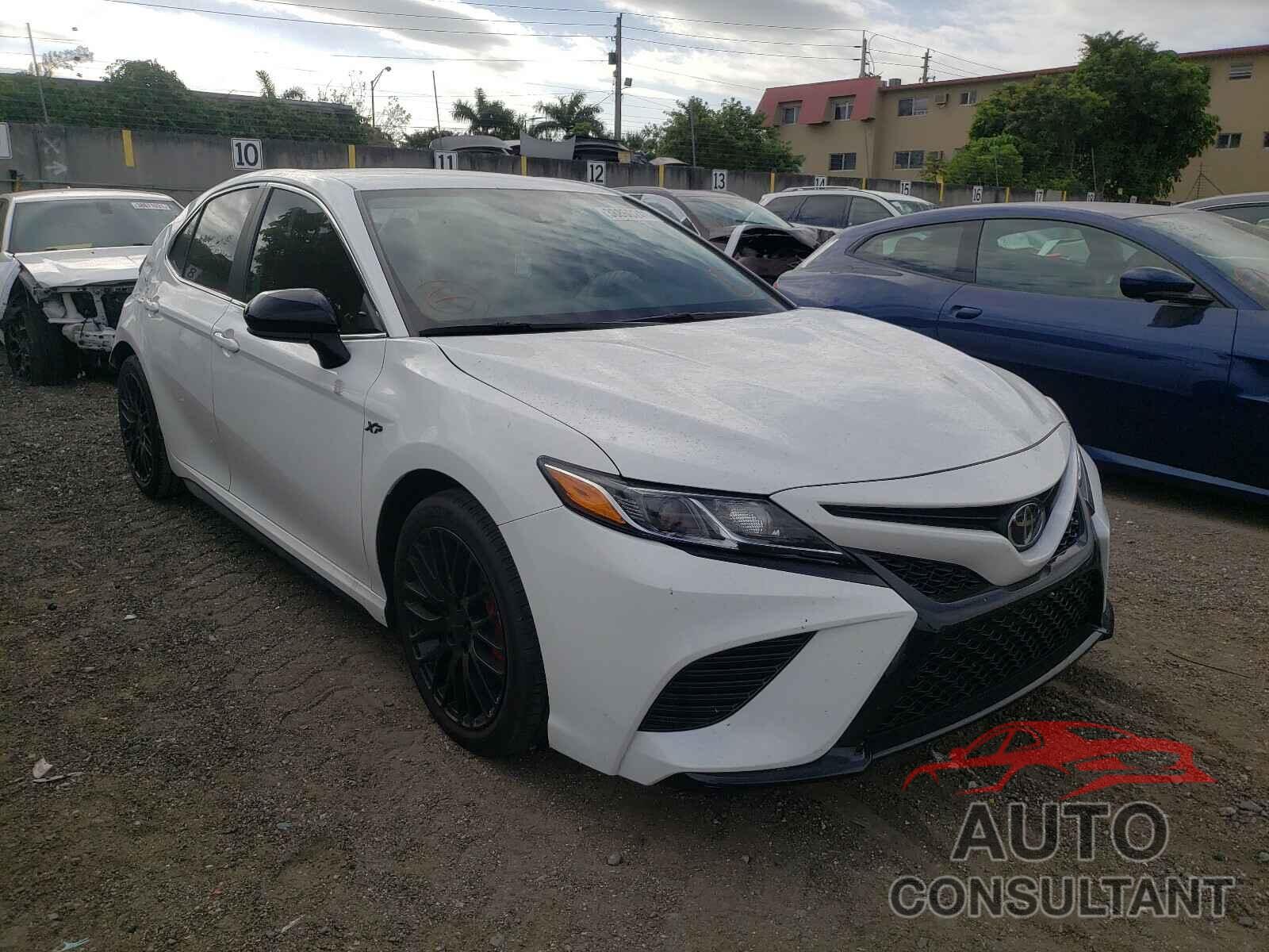 TOYOTA CAMRY 2020 - 4T1G11AK5LU941230
