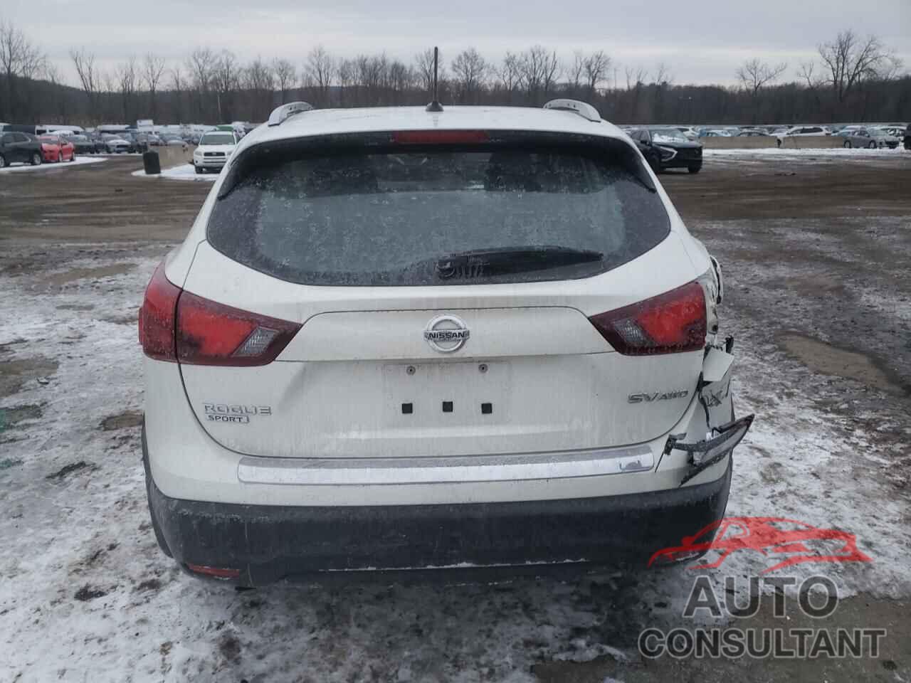 NISSAN ROGUE 2018 - JN1BJ1CR0JW204479