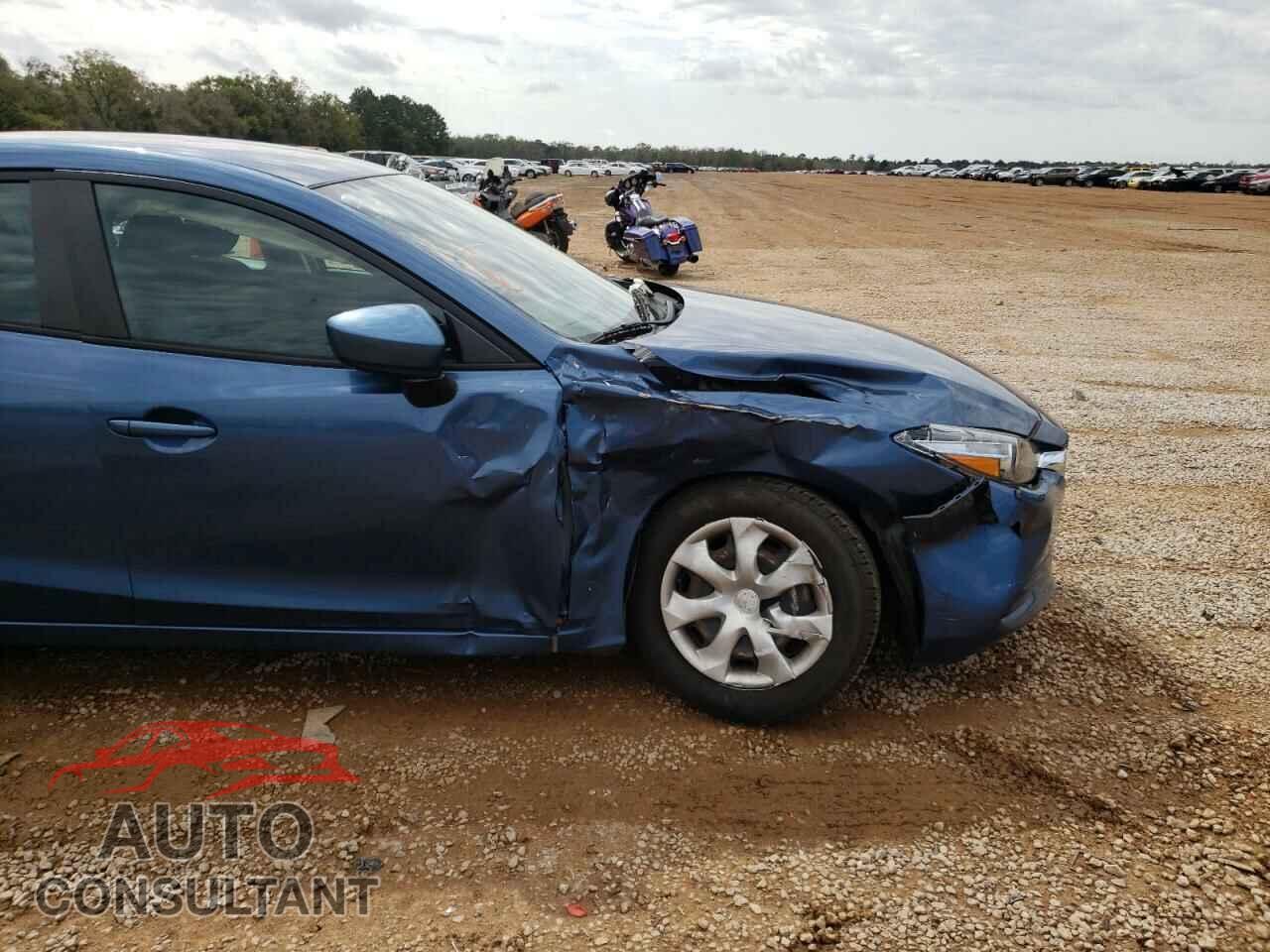 MAZDA 3 2017 - 3MZBN1U75HM107011