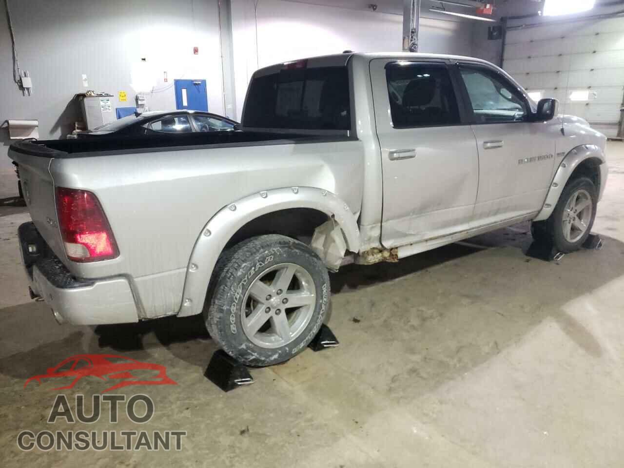 DODGE RAM 1500 2012 - 1C6RD7MT1CS107793