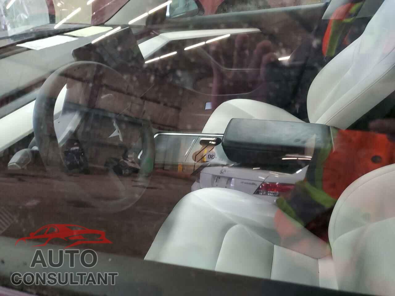 TESLA MODEL 3 2023 - 5YJ3E1EA3PF384020