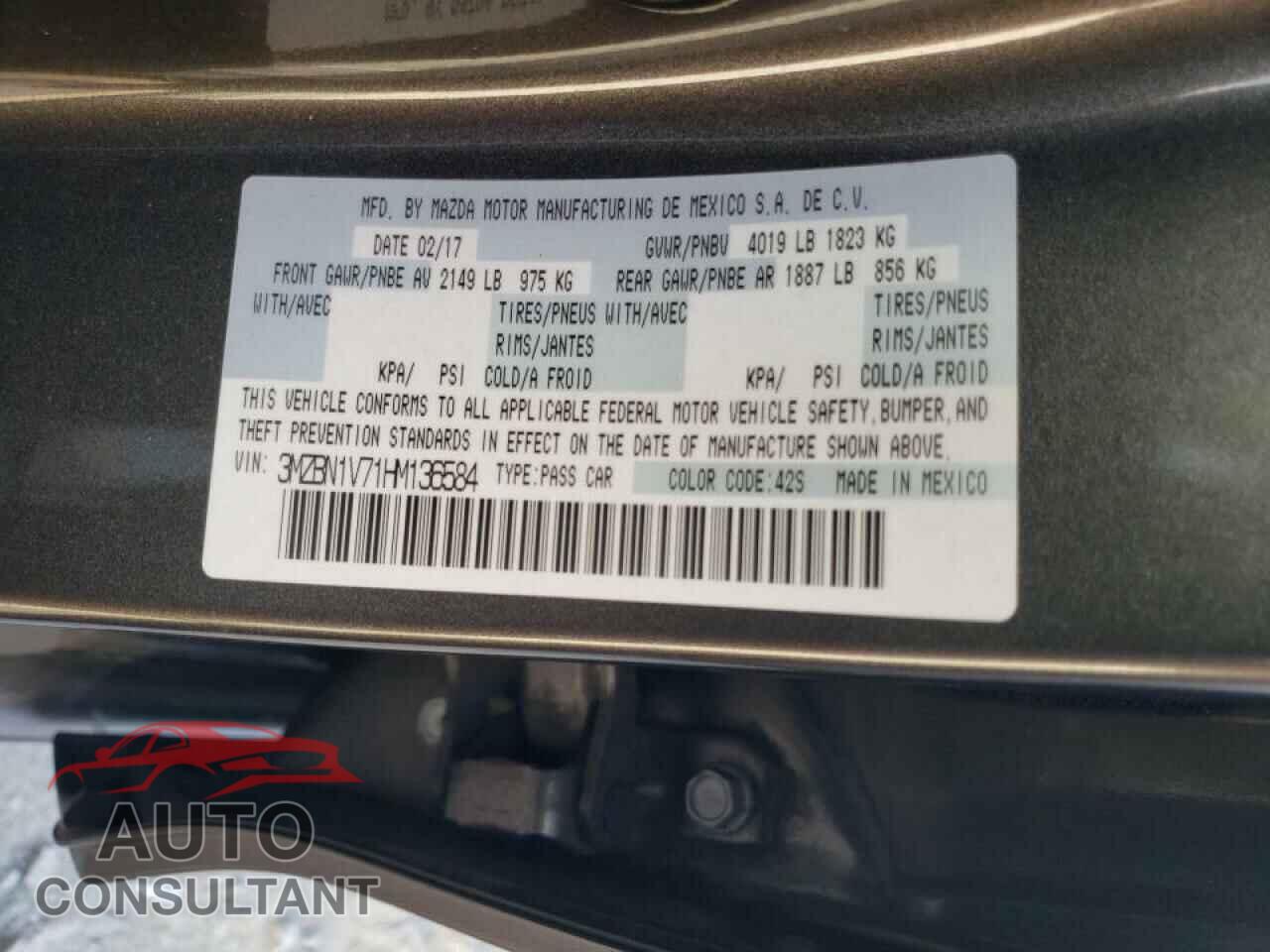 MAZDA 3 2017 - 3MZBN1V71HM136584