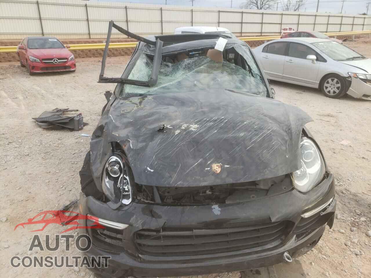 PORSCHE CAYENNE 2016 - WP1AA2A26GLA08835