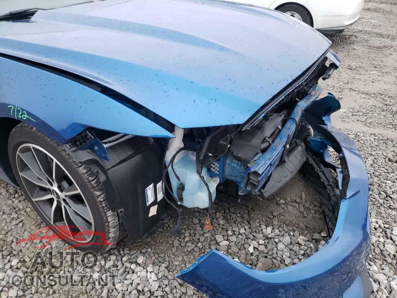 FORD MUSTANG 2017 - 1FA6P8TH3H5262847