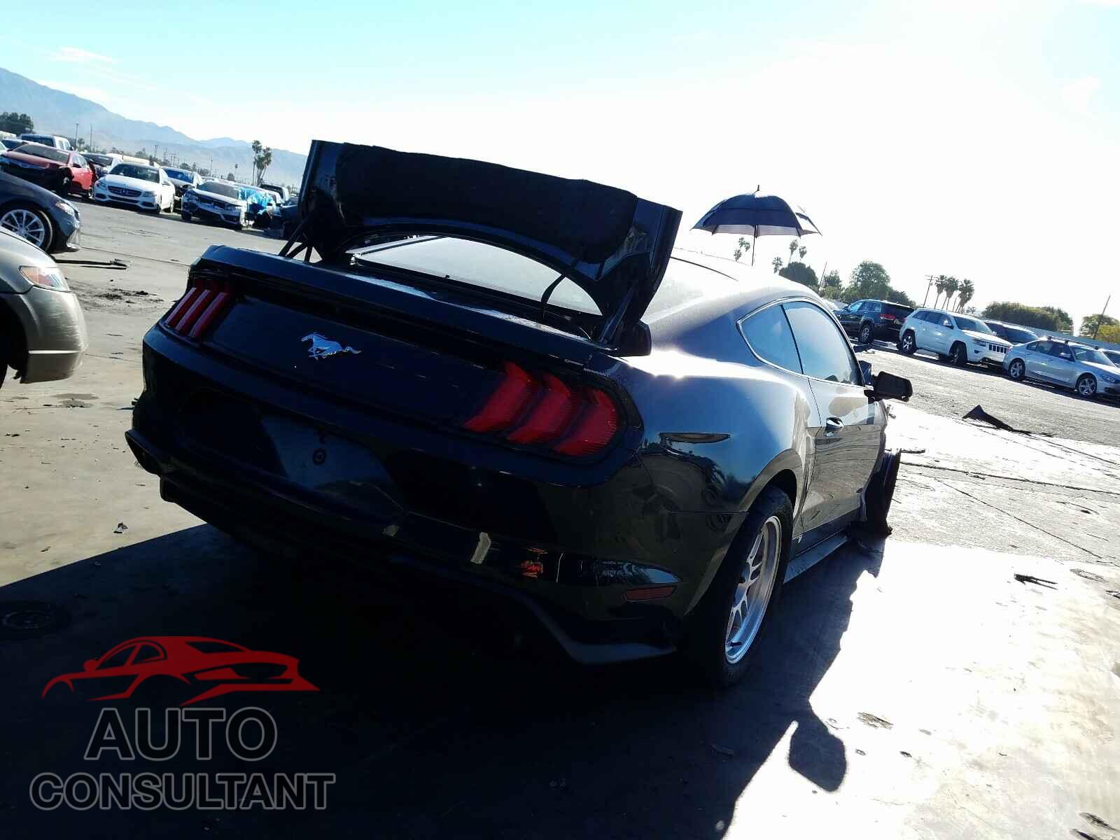 FORD MUSTANG 2018 - 1FA6P8TH5J5117301