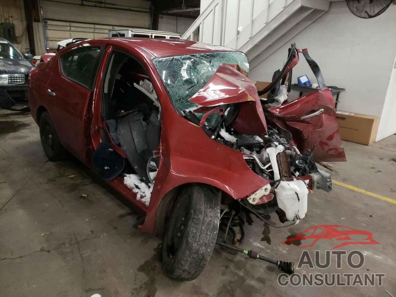 NISSAN VERSA 2019 - 3N1CN7AP5KL858463