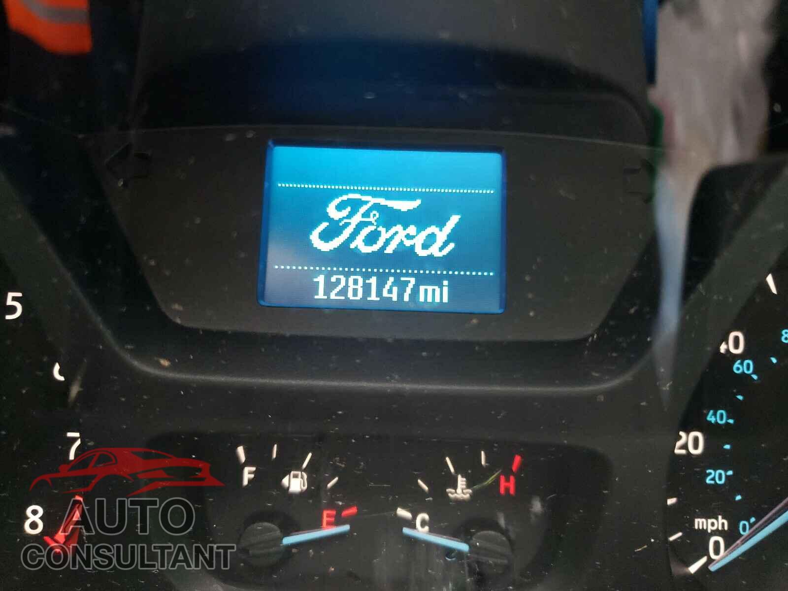 FORD TRANSIT CO 2017 - 1FTYR1YM6HKA82578