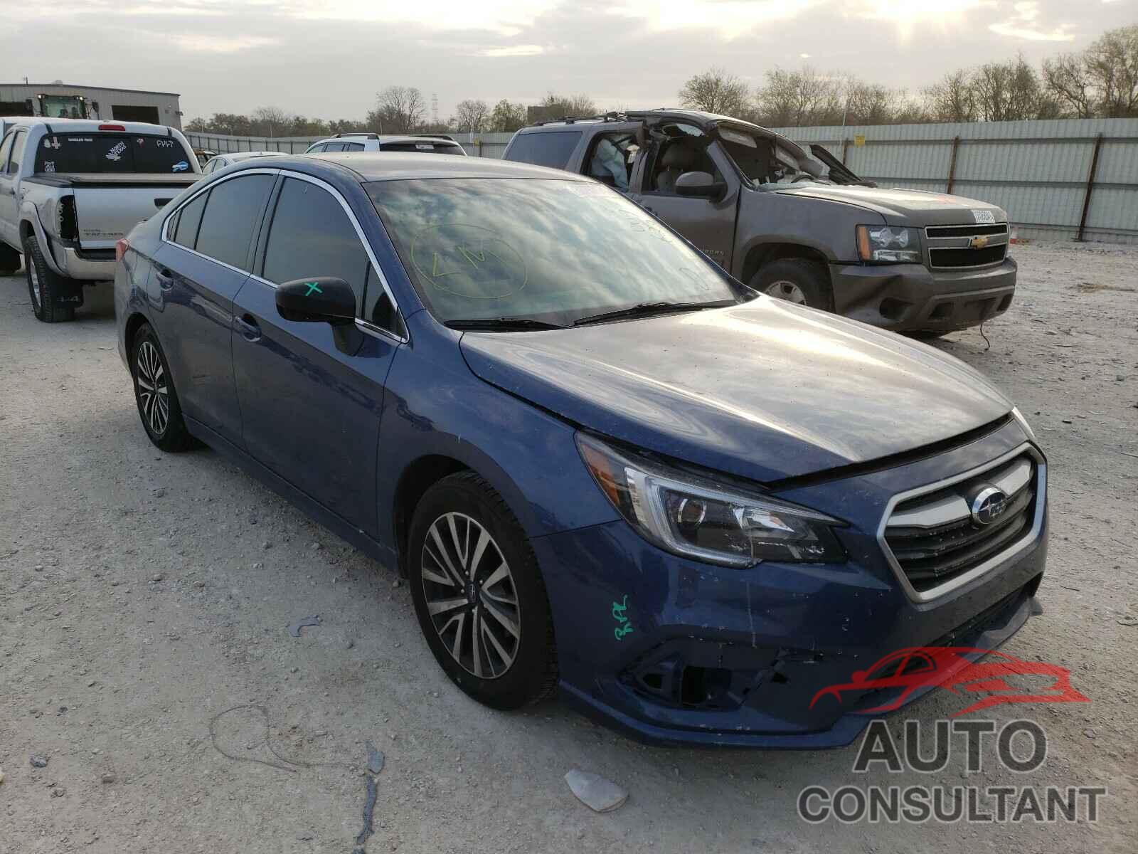 SUBARU LEGACY 2019 - 4S3BNAB60K3007629