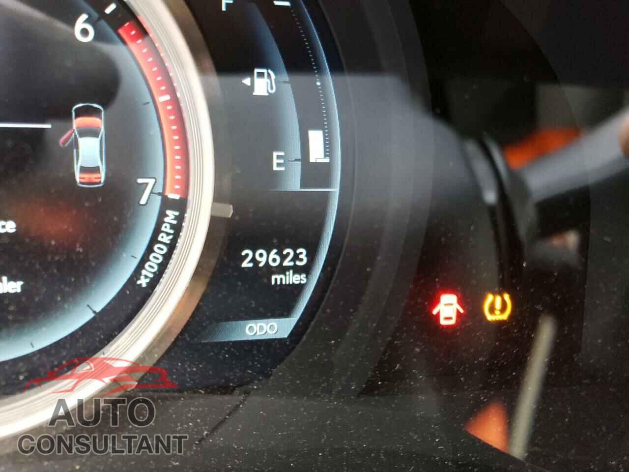 LEXUS IS 2017 - JTHBA1D29H5060556