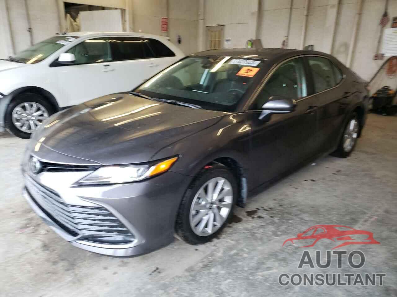 TOYOTA CAMRY 2023 - 4T1C11AK2PU110241