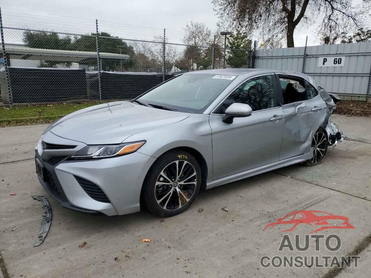 TOYOTA CAMRY 2020 - 4T1G11AK0LU388454
