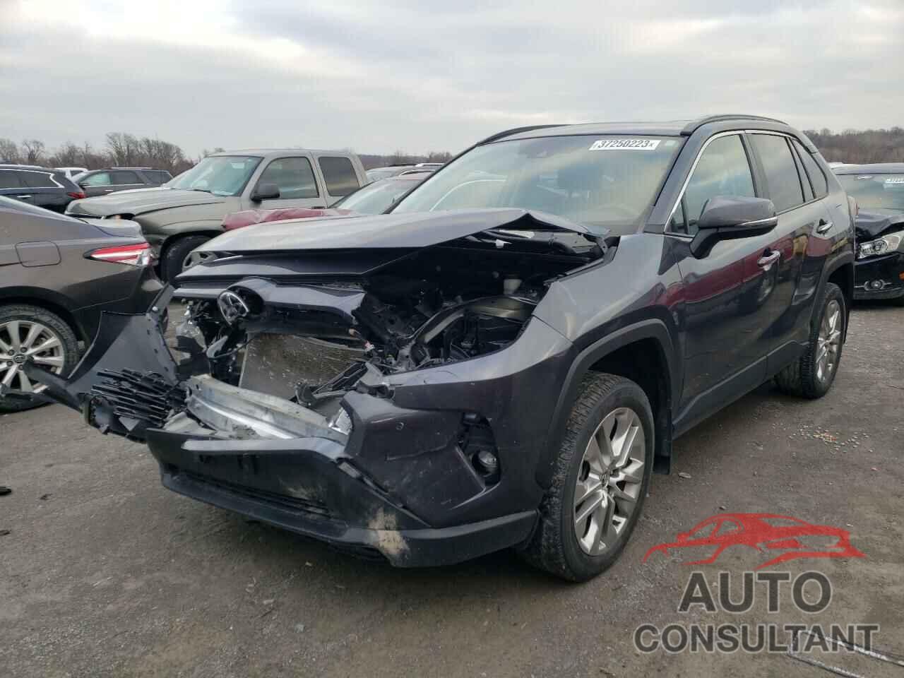 TOYOTA RAV4 2020 - 2T3N1RFV2LW136236