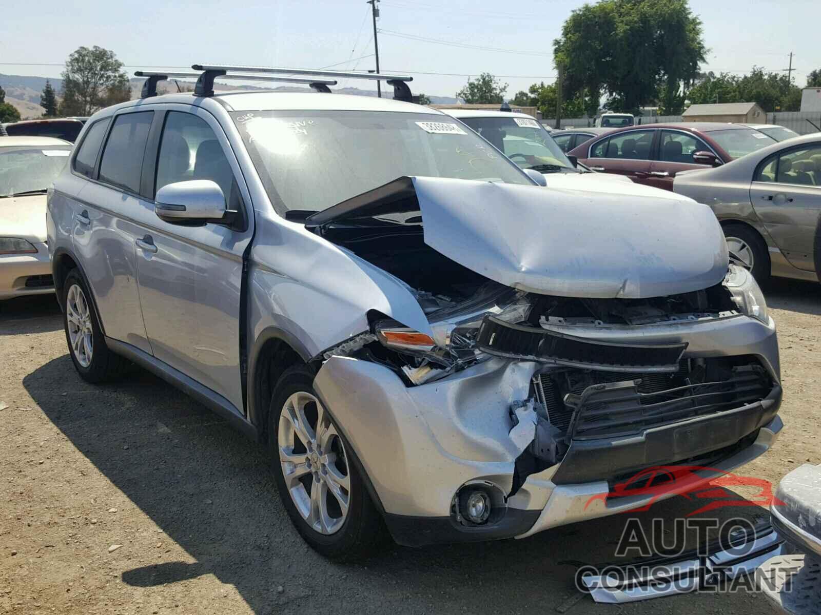 MITSUBISHI OUTLANDER SE 2015 - JA4AD3A32FZ013527