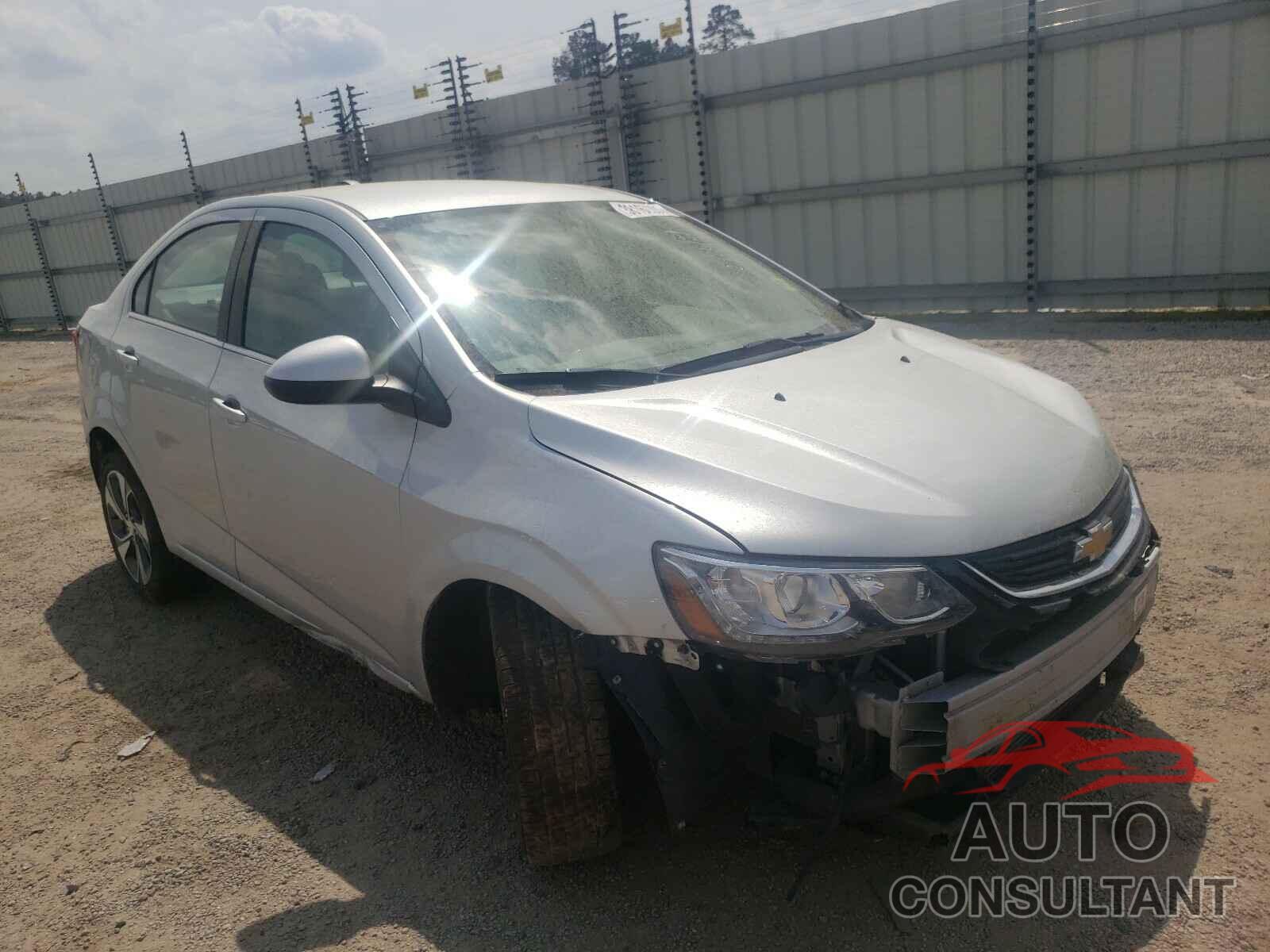 CHEVROLET SONIC 2018 - 1G1JF5SB4J4134589