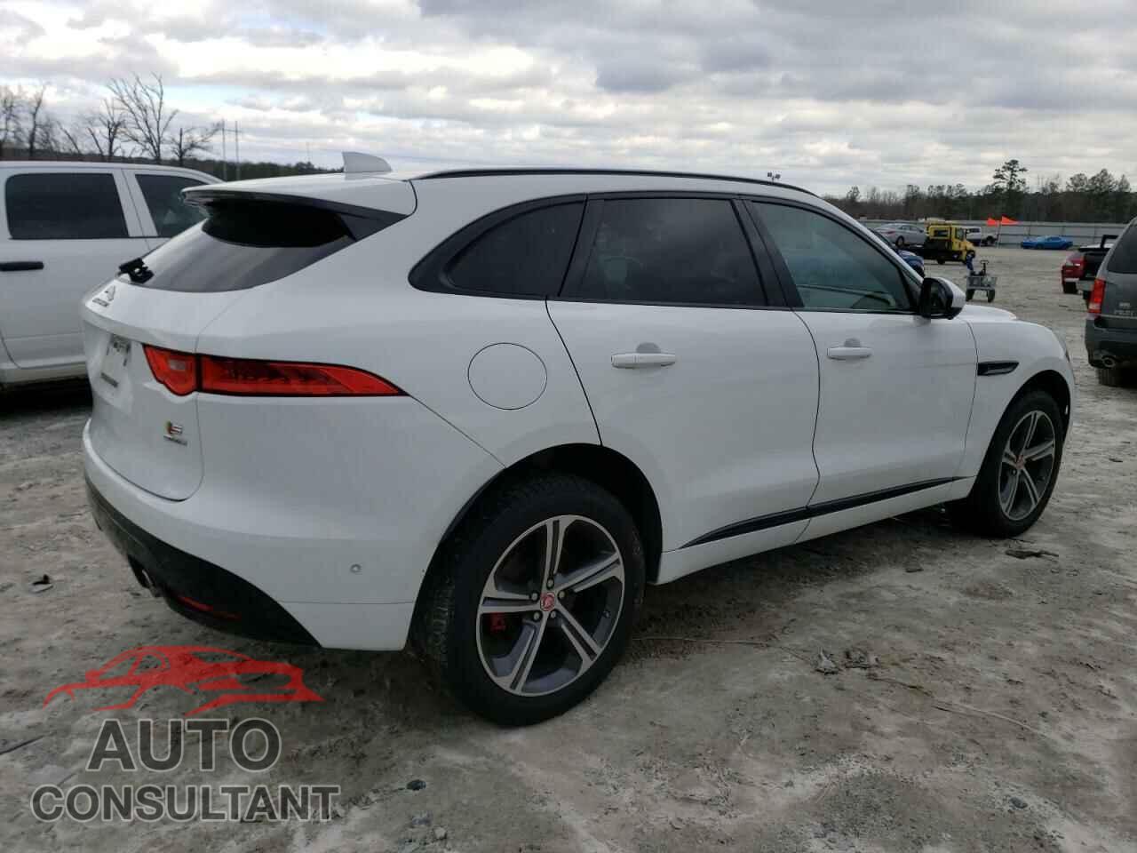 JAGUAR F-PACE 2017 - SADCM2BV4HA077132