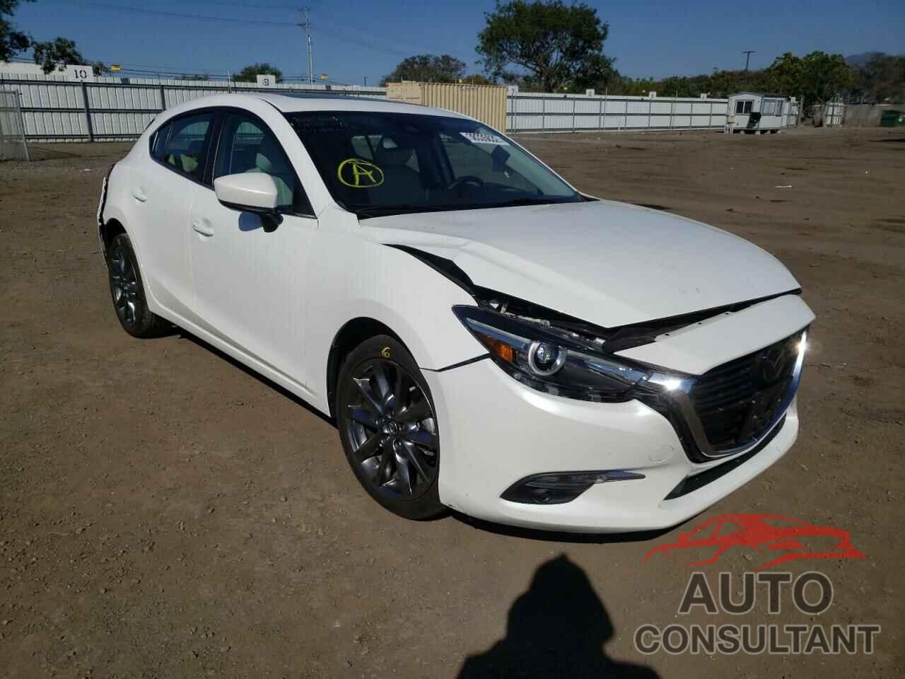 MAZDA 3 2018 - 3MZBN1M39JM162581