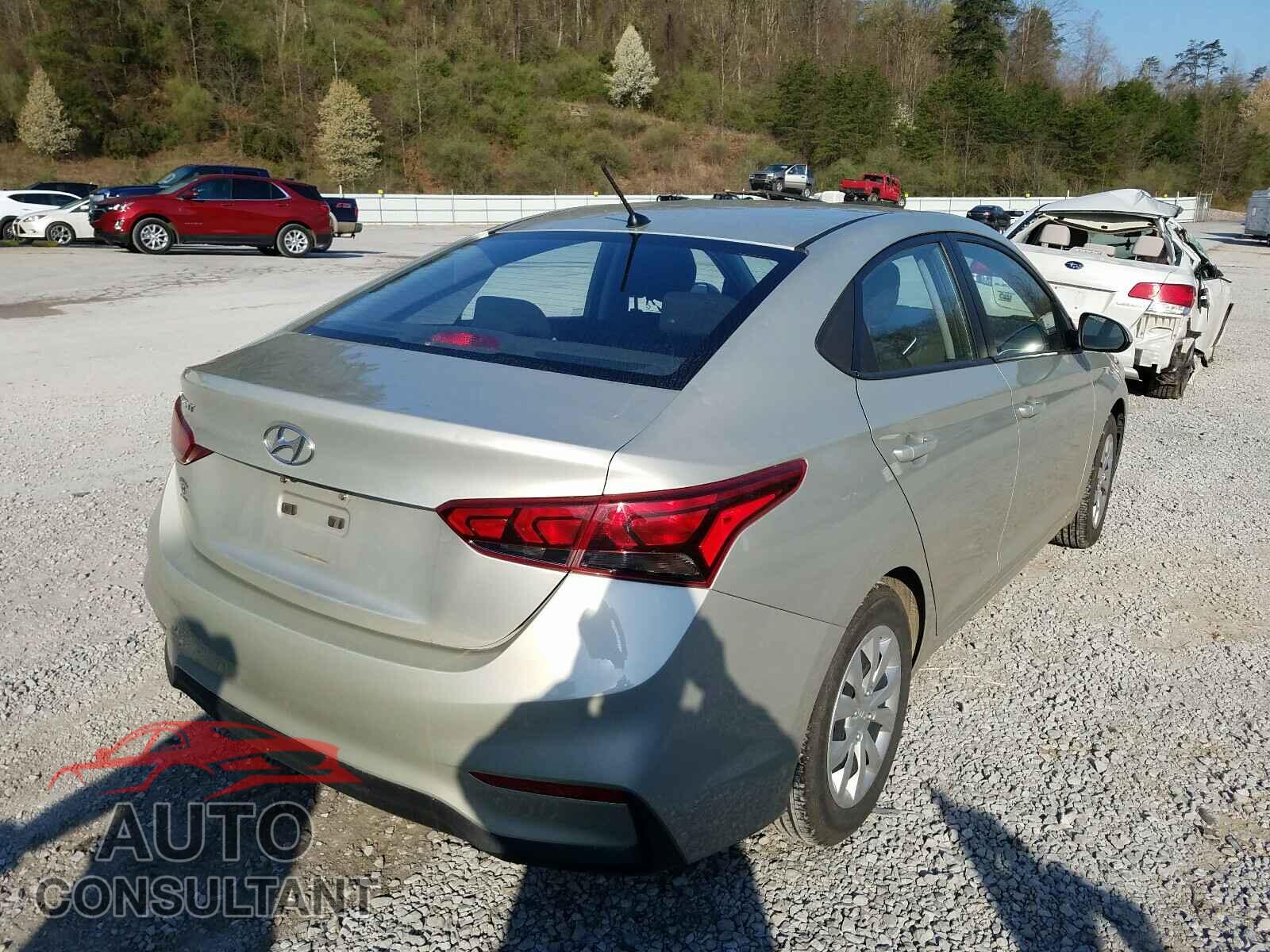 HYUNDAI ACCENT 2018 - 3KPC24A3XJE010177