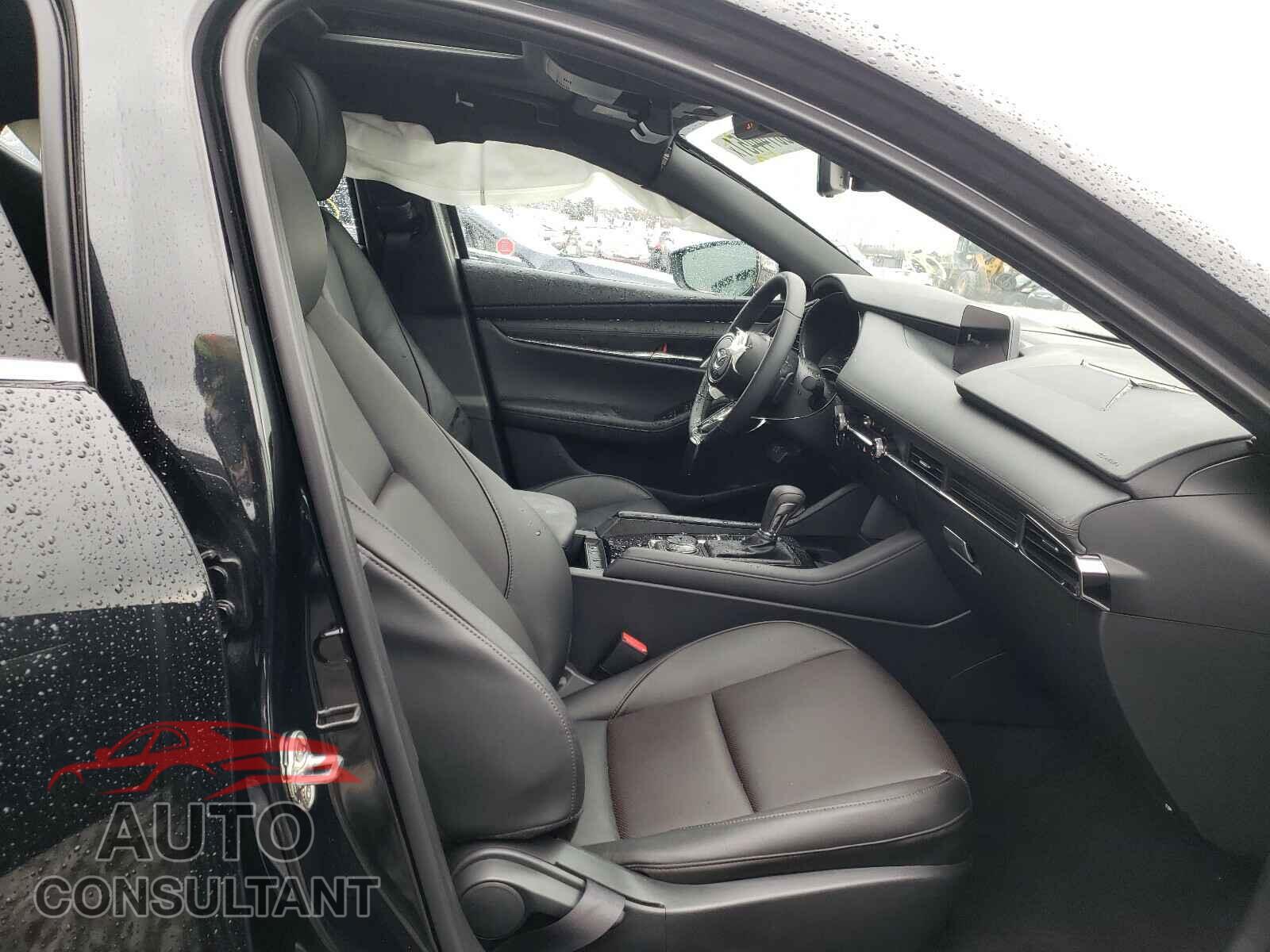 MAZDA 3 2021 - JM1BPBMLXM1304411