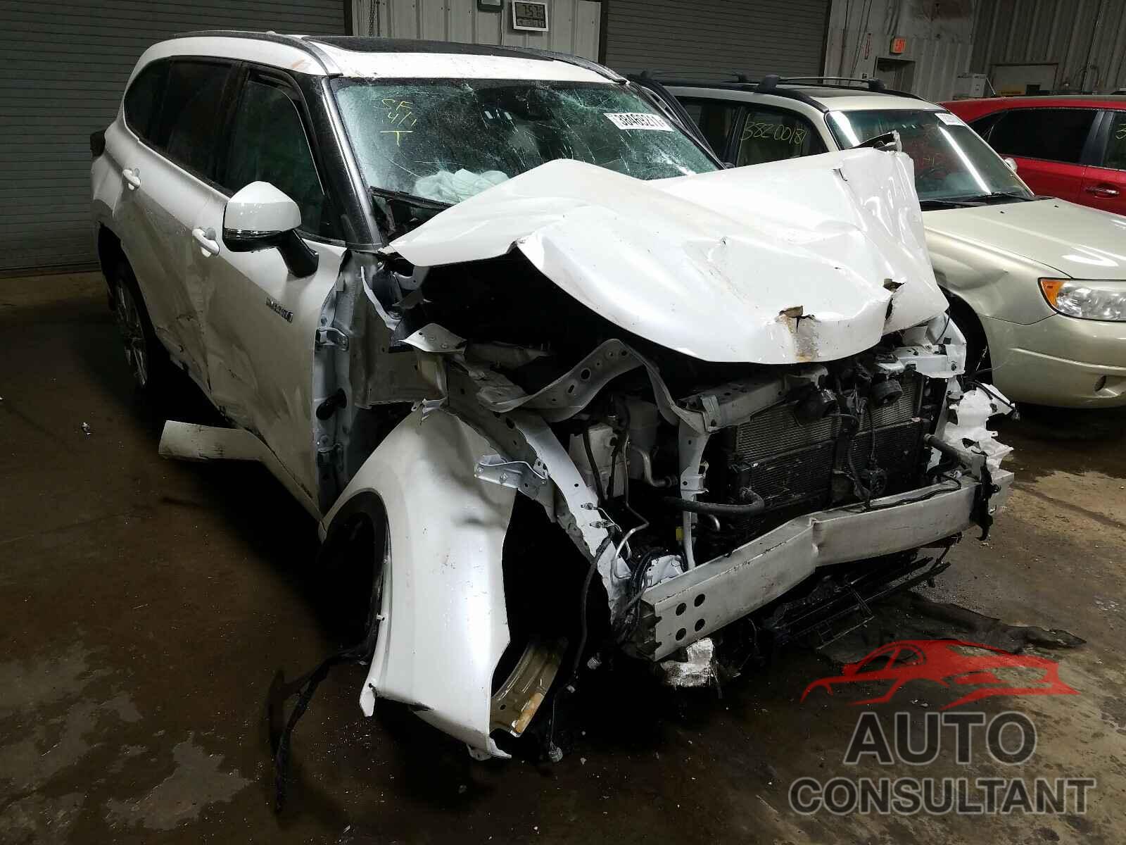 TOYOTA HIGHLANDER 2021 - 5TDXBRCH6MS016172