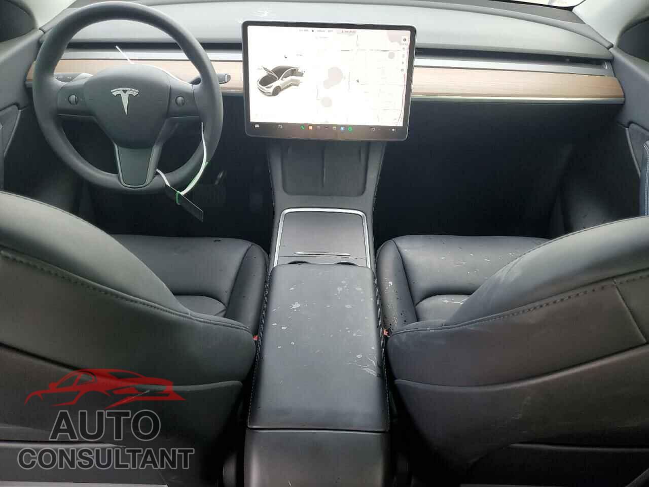 TESLA MODEL Y 2021 - 5YJYGDEEXMF273495